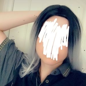 Shoulder length silver wig